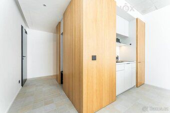 NOVÉ DESIGNOVÉ STUDIO S GARÁŽÍ V SRDCI KRKONOŠ
Hledáte místo