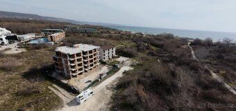 Nabízíme k prodeji nový apartmán 2+KK,64m2 (apartmán č.17). 