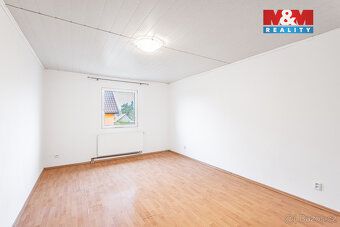 Nabízíme k prodeji zateplený rodinný dům o dispozici 4+kk s 