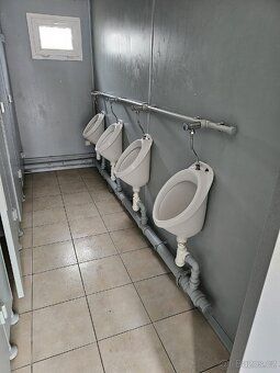 Prodám stavbu nespojenou se zemí, tzn. dá se postavit jen ja