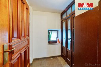Nabízíme k prodeji prostorný rodinný dům v malebné části obc