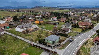 Tenhle bungalov kolaudovaný v roce 2016 stojí na ulici Spojn