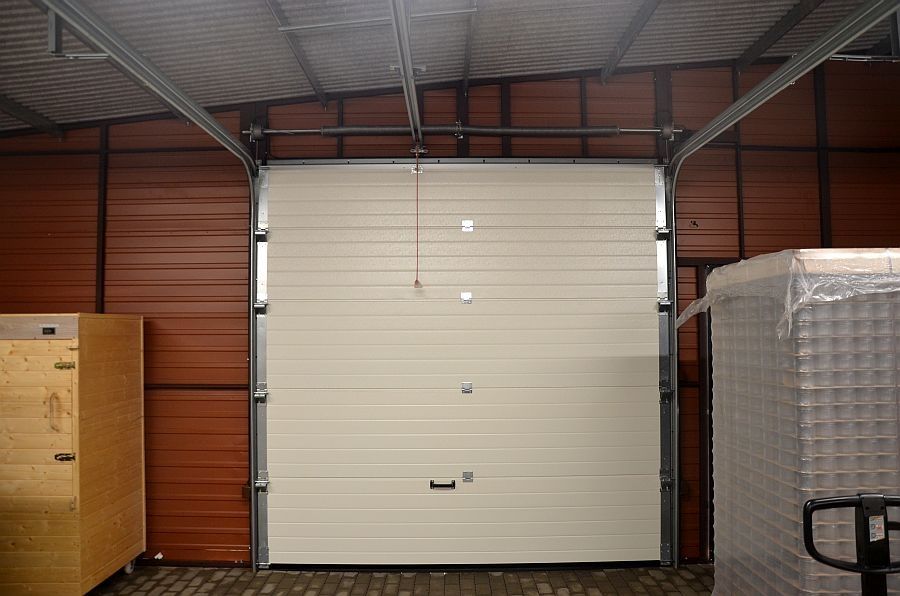 Prodám novou plechovou halu o rozměrech 9,5x12,5m. Hala je k