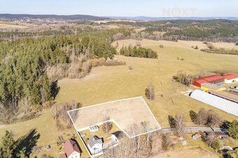 NOVÁ CENA – pozemek 4 086 m² u lesa, Mýto u Tachova. Hledáte
