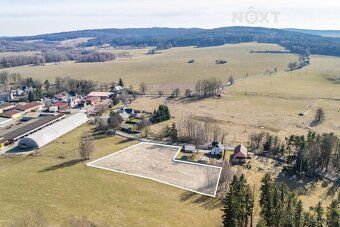 NOVÁ CENA – pozemek 4 086 m² u lesa, Mýto u Tachova. Hledáte