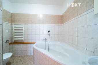 Pronájem útulného bytu 1+1 s lodžiemi a krásným výhledem – V