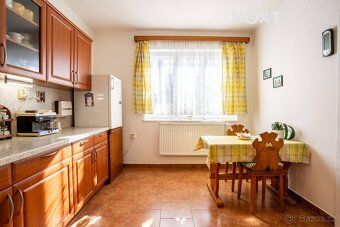 Nabízíme k prodeji rodinný dům o dispozici 5+1 v malebné obc