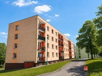Nabízíme ke koupi byt 3+1, 75m2. 3.patro bez výtahu. Nedalek