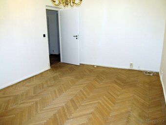 Nabízím k dlouhodobému pronájmu byt 3+1 s balkonem ve zvýšen