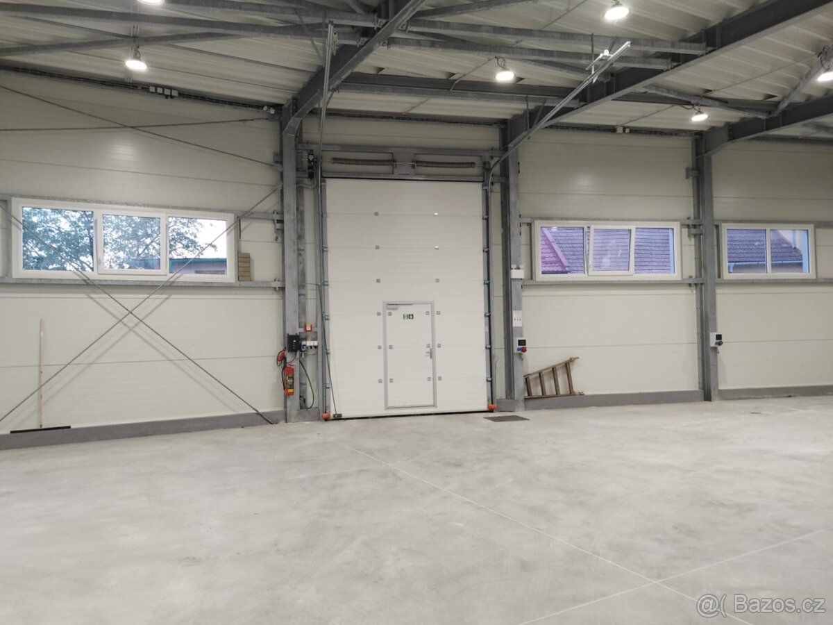 Pronajmu sklad, skladovací prostory o výměře 320m2, výška 6m