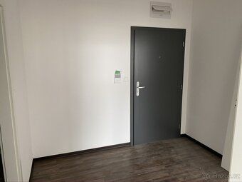 Nabízíme Vám k podnájmu nově zrekonstruovaný byt 2+kk o celk