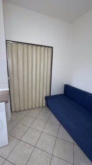 Nabízím k pronájmu vybavený byt na Andělu 1+1 v bytovém domě