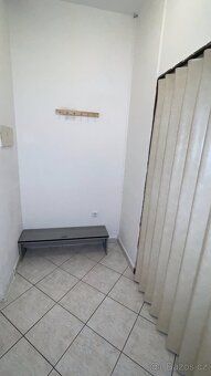 Nabízím k pronájmu vybavený byt na Andělu 1+1 v bytovém domě