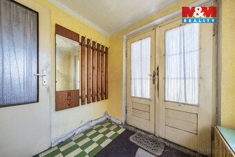 Nabízíme k prodeji řadový rodinný dům v klidné části Kostelc