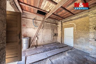 Nabízíme k prodeji řadový rodinný dům v klidné části Kostelc