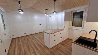 CELOROČNÍ MOBILNÍ DŮM TOMMY 40 m²
Hledáte vlastní bydlení za