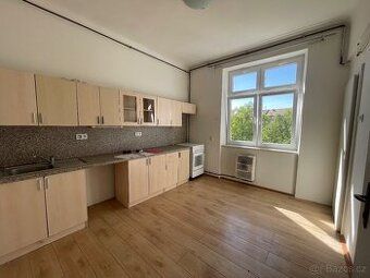 Pronájem novostavby 1+kk Ed. Beneše, Olomouc
Nabízíme k pron