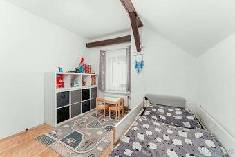 Prodej Rodinný dum , 140m², Voděrady - o dispozici 6+1 v cen