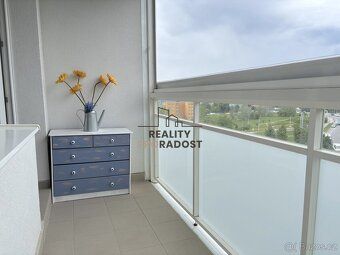 Prodej bytu 4+kk v OV se zasklenou lodžií o výměře cca 64 m2