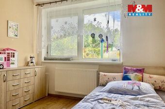 Nabízíme Vám k prodeji rodinný dům se zahrádkou, parkovacím 