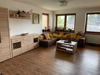 Rodinný dům 6+2 – Mirošovice u Prahy, Ladův kraj
Nabízíme k 