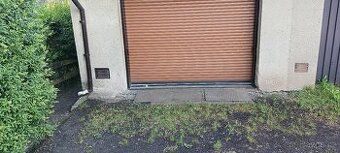 Nabízím k dlouhodobému pronájmu garáž v Novém Městě nad Metu