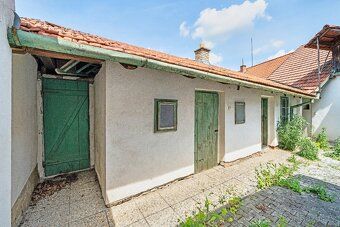 Prodej rodinného domu / stavebního pozemku 933 m², Podolí u 