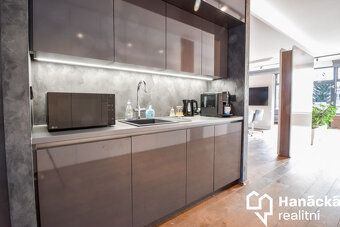 Nabízíme k prodeji luxusní kancelářské prostory v Olomouci, 