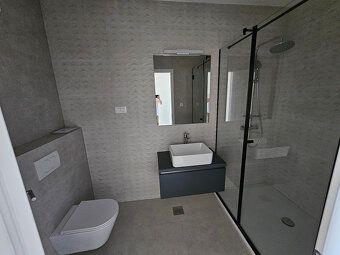 LaHoreal.eu ponúka na predaj luxusný zariadený apartmán s dv