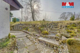 Nabízíme k prodeji krásný pozemek o výměře 398 m² situovaný 