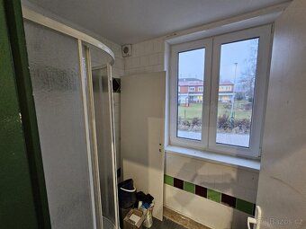 Mobilní stavba - kancelář - mobilní dům 61m2
Sestava 5 x 12.