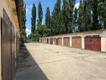 Nabízím k dlouhodobému pronájmu garáž v Ostravě Mariánských 