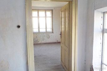 prodám provozovnu či kancelář, 50 m od náměstí v Pacově, můž