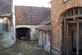 prodám provozovnu či kancelář, 50 m od náměstí v Pacově, můž