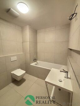 Ev.č. 03122 Nabízíme vám exkluzivní nový moderní bezbariérov