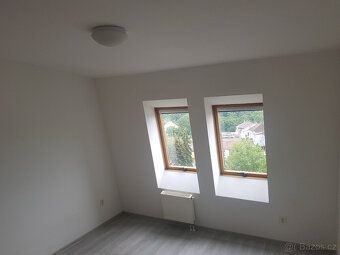 Nabízím k pronájmu byt 2+1 o podlahové ploše 58,5 m² , který