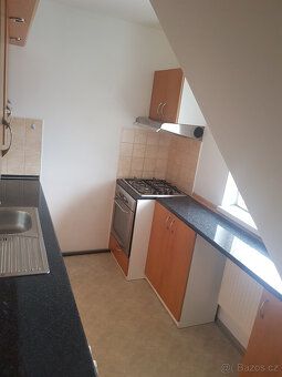 Nabízím k pronájmu byt 2+1 o podlahové ploše 58,5 m² , který