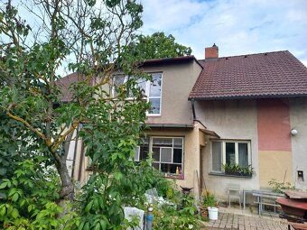 Prodám rodinný dům 6+1 s velkou zahradou o výměře 1193 m2 na