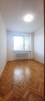 Nabízíme k prodeji světlý byt o dispozici 3+1 s balkónem o c