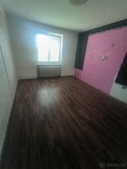 Prodej bytu 2+1 o ploše 50 m² v 4. patře v Jirkově v ulici E
