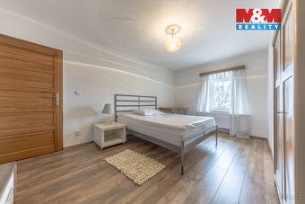 Pronájem prostorného mezonetového bytu 3+1, v rodinném domě,