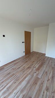 Nabízím k PRODEJI úplně nový moderní byt 2+kk+BALKON o celko
