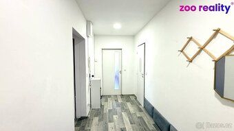 Nabízíme k prodeji byt v osobním vlastnictví v panelovém zat
