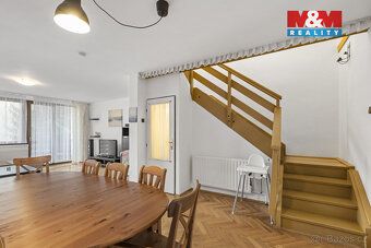 Nabízíme plně vybavený rodinný dům v oblíbeném horském střed