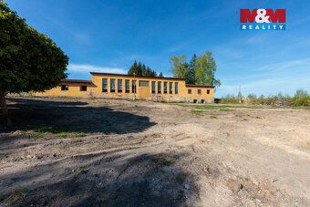 Nabízíme k pronájmu obchodní objekt o užitné ploše 558 m², n