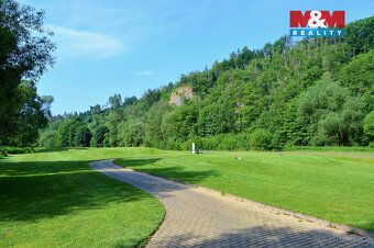 Nabízíme k prodeji stavební pozemek o rozloze 804 m² na břeh