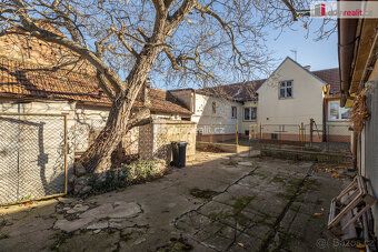 , Dumrealit.cz Vám zprostředkuje prodej rodinného domu o dis
