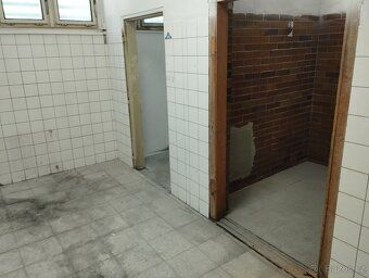 Nabízíme k pronájmu sklad o velikosti 18 m2 za 4500 Kč/ měsí