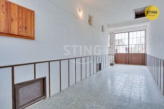 Nabízíme k prodeji rodinný dům o dispozici 5+1 v obci Prušán