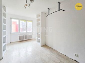 Nabízíme Vám ke koupi družstevní byt 3+1, který se nachází v